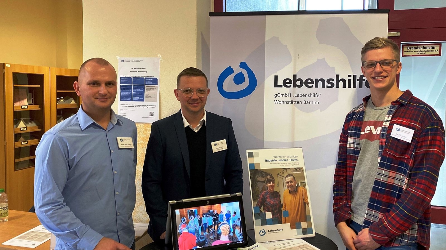 Auf dem Eberswalder Berufemarkt Auf dem Eberswalder Berufemarkt: war die gGmbH "Lebenshilfe" Wohnstätten Barnim mit einem eigenen Stand vertreten.